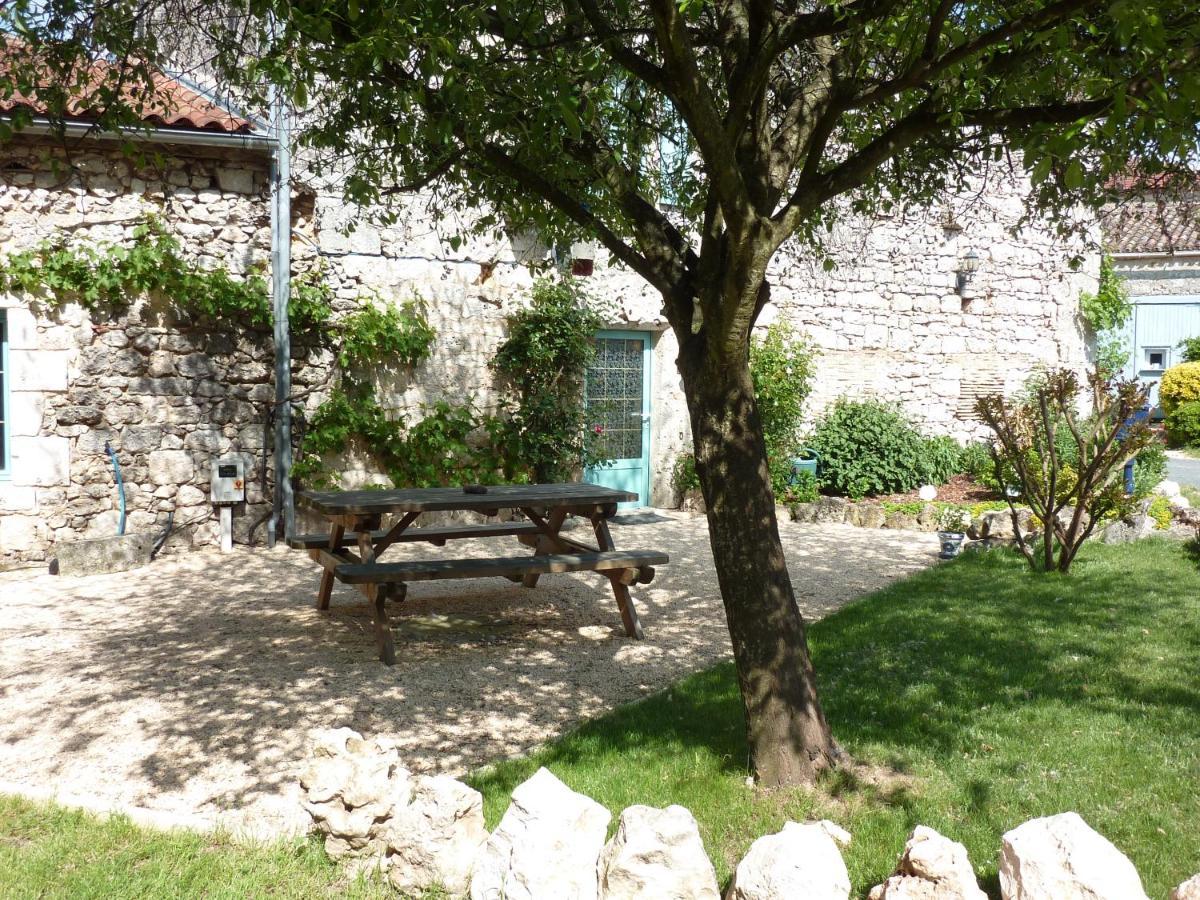 Chez Beatrice Et Gerard Bed & Breakfast Saint-Leon-d'Issigeac Екстериор снимка